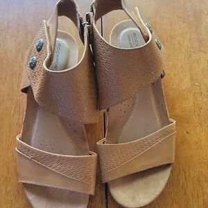 Rockport Brown Perforated Sandals Wiyh Velcro Straps Leather